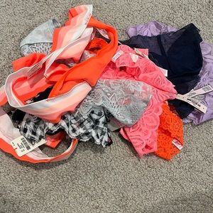 9 pair of new underwear